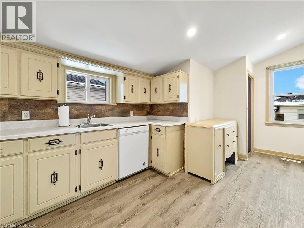 79 Rawdon Street, Brantford, ON, N3S 6C4 - 9