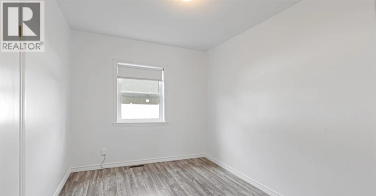 265 Laird Avenue, Essex, ON, N8M 1S7 - 11