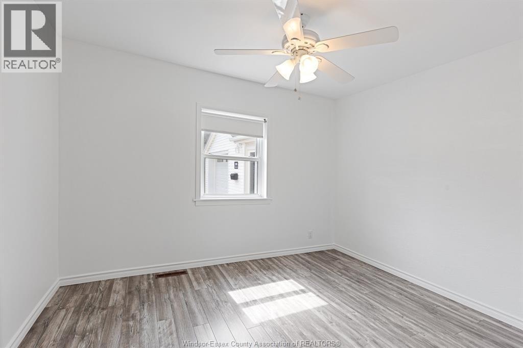 265 Laird Avenue, Essex, ON, N8M 1S7 - 12