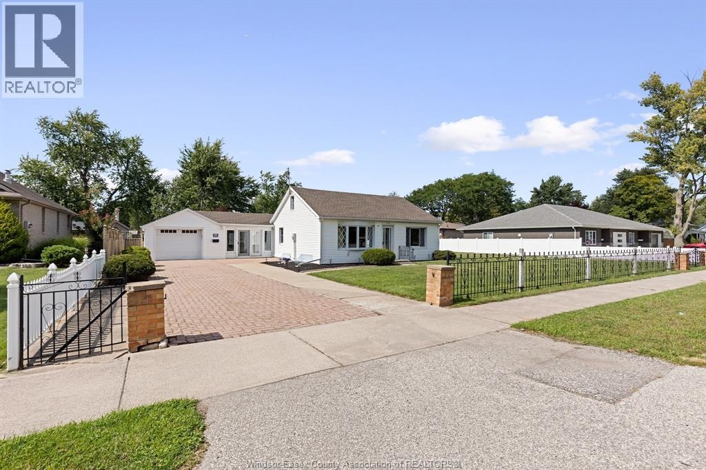 265 Laird Avenue, Essex, ON, N8M 1S7