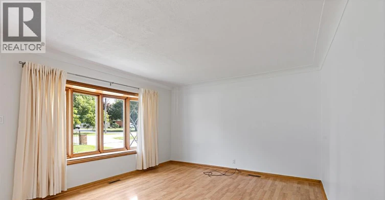 265 Laird Avenue, Essex, ON, N8M 1S7 - 7