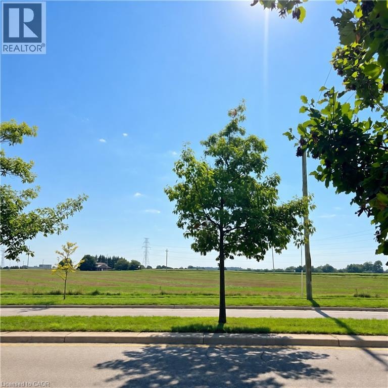 271 Grey Silo Road, Waterloo, ON, N2K 0E9 - 4
