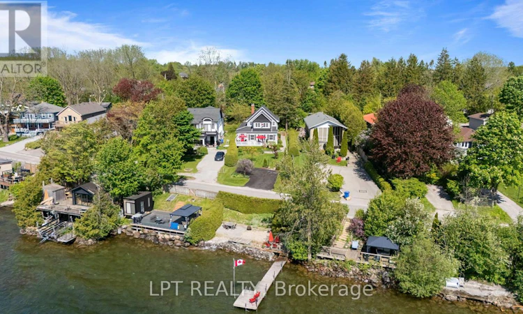 145 Lake Drive N