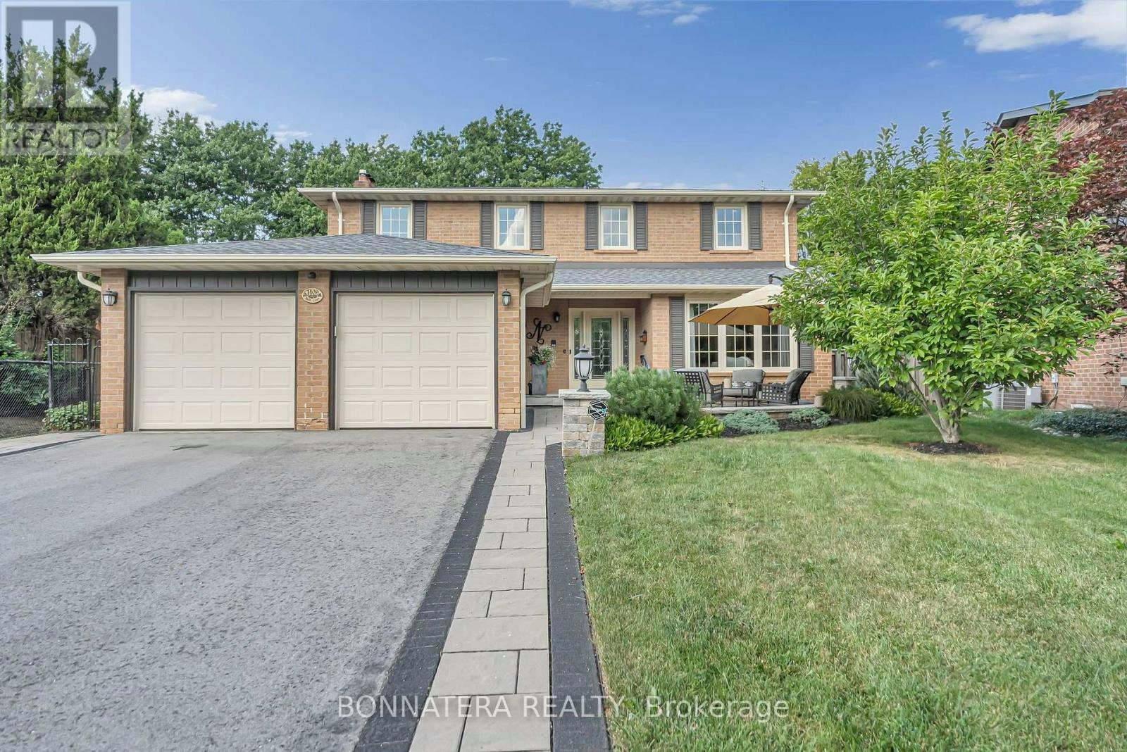 1409 Holly Court, Oakville, ON, L6H 3H4