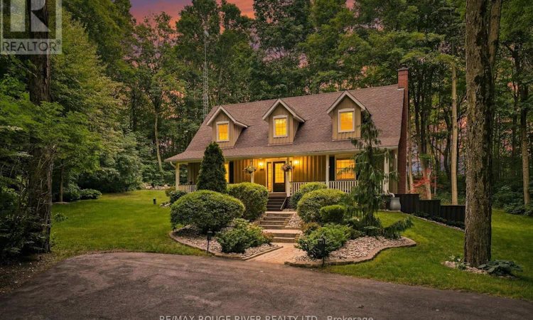2774 Les Davey Road