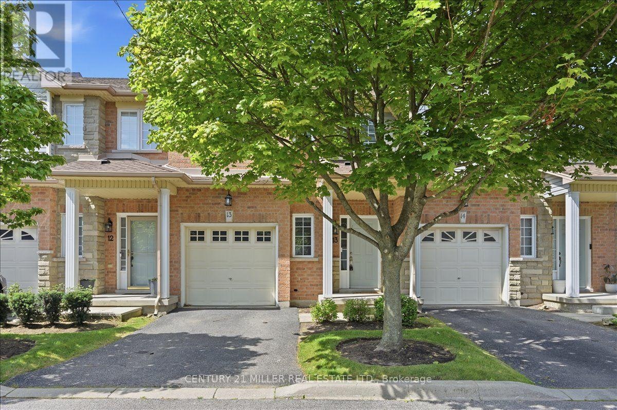 13-232 Stonehenge Drive, Hamilton, ON, L9K 1R5
