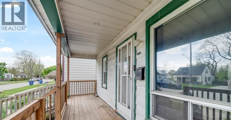 3574 Bloomfield Road, Windsor, ON, N9C 1R7 - 2