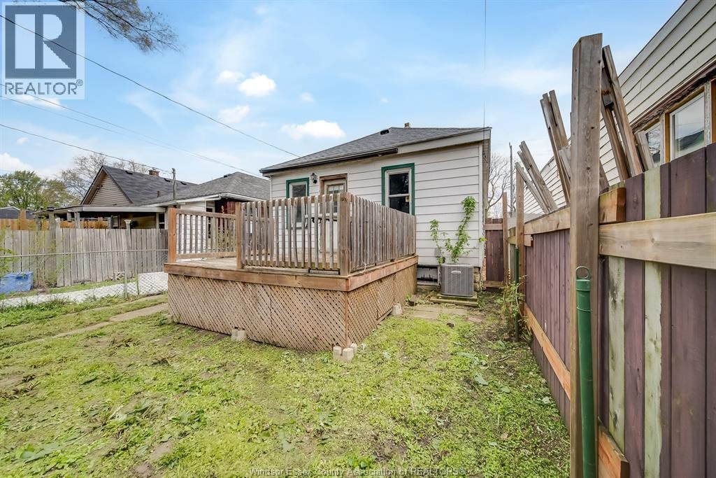 3574 Bloomfield Road, Windsor, ON, N9C 1R7 - 33