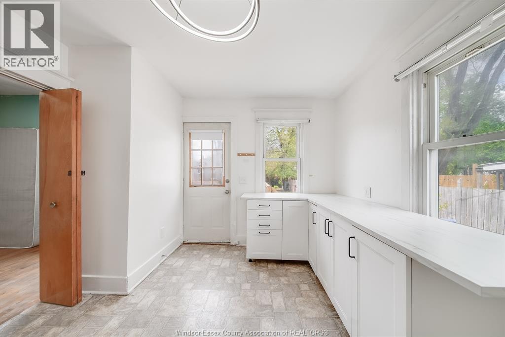 3574 Bloomfield Road, Windsor, ON, N9C 1R7 - 10