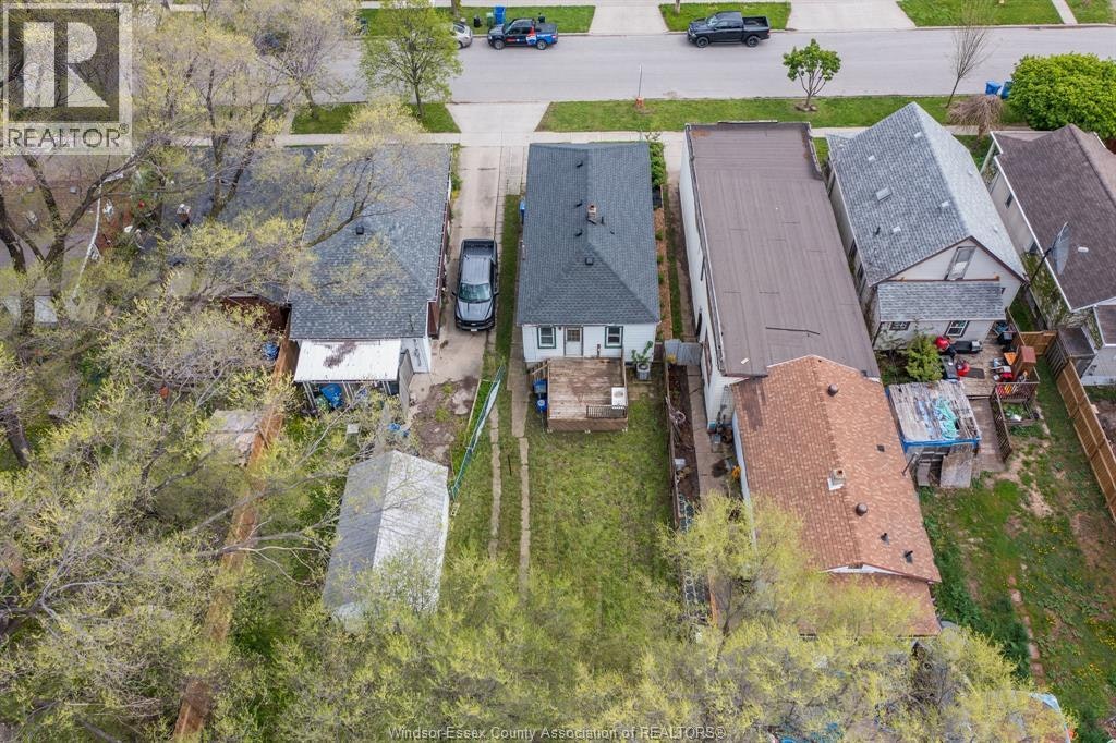 3574 Bloomfield Road, Windsor, ON, N9C 1R7 - 4