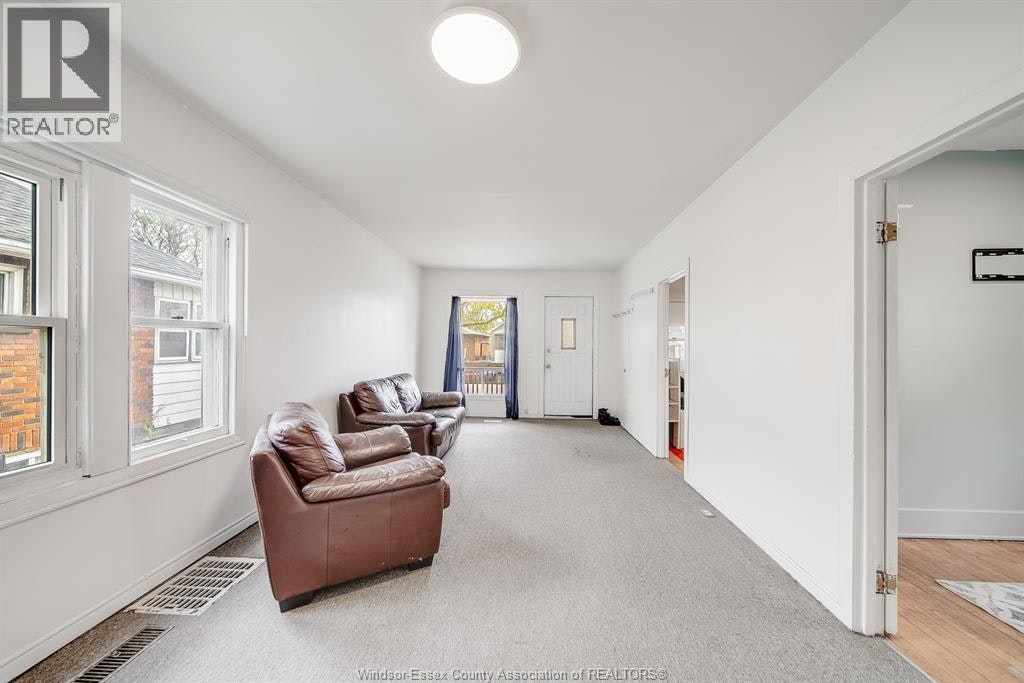 3574 Bloomfield Road, Windsor, ON, N9C 1R7 - 6