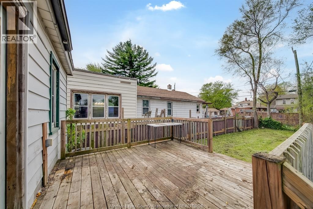 3574 Bloomfield Road, Windsor, ON, N9C 1R7 - 31