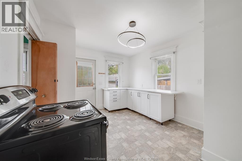 3574 Bloomfield Road, Windsor, ON, N9C 1R7 - 13