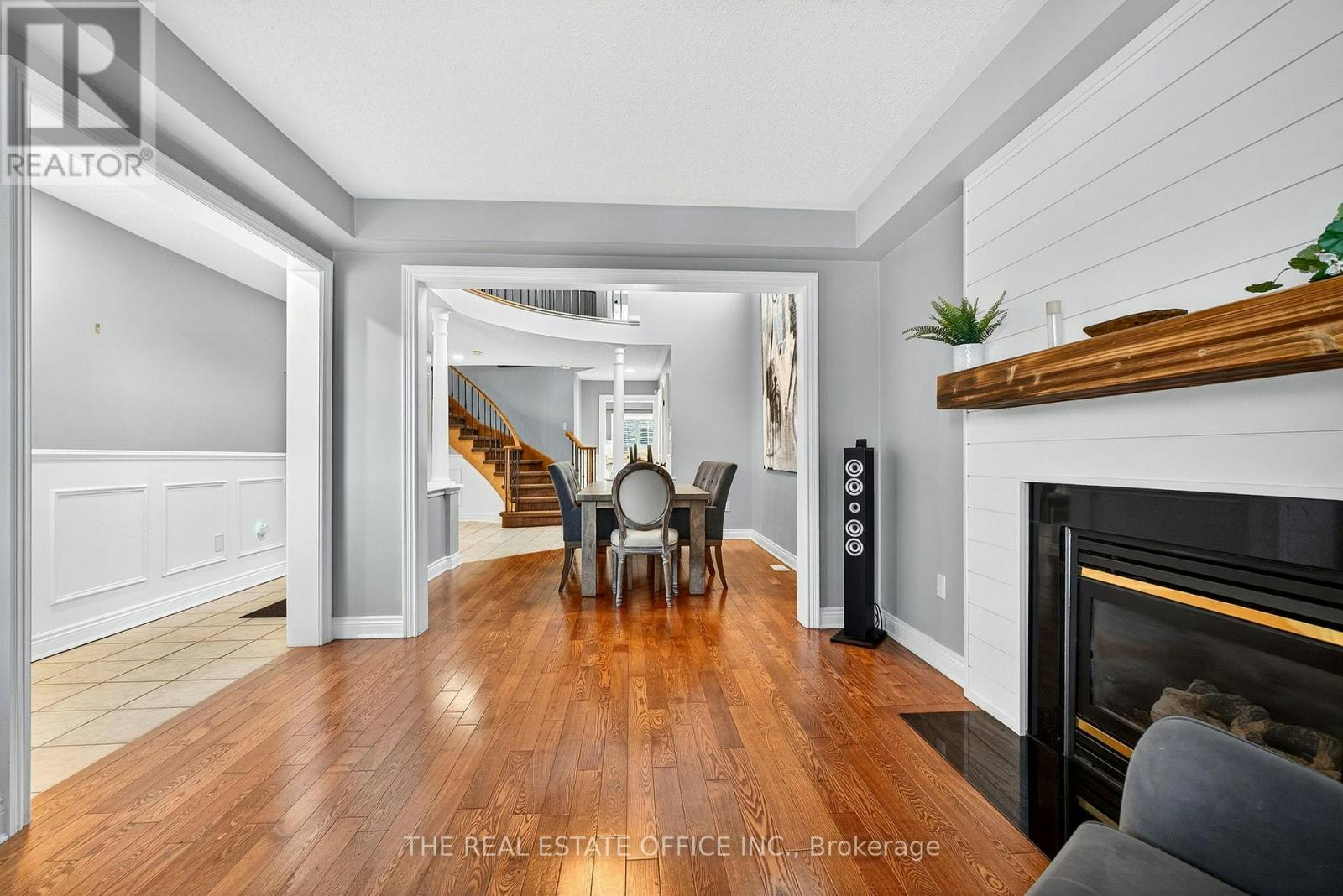1772 Whitestone Court, Oshawa, ON, L1K 2Z4 - 4