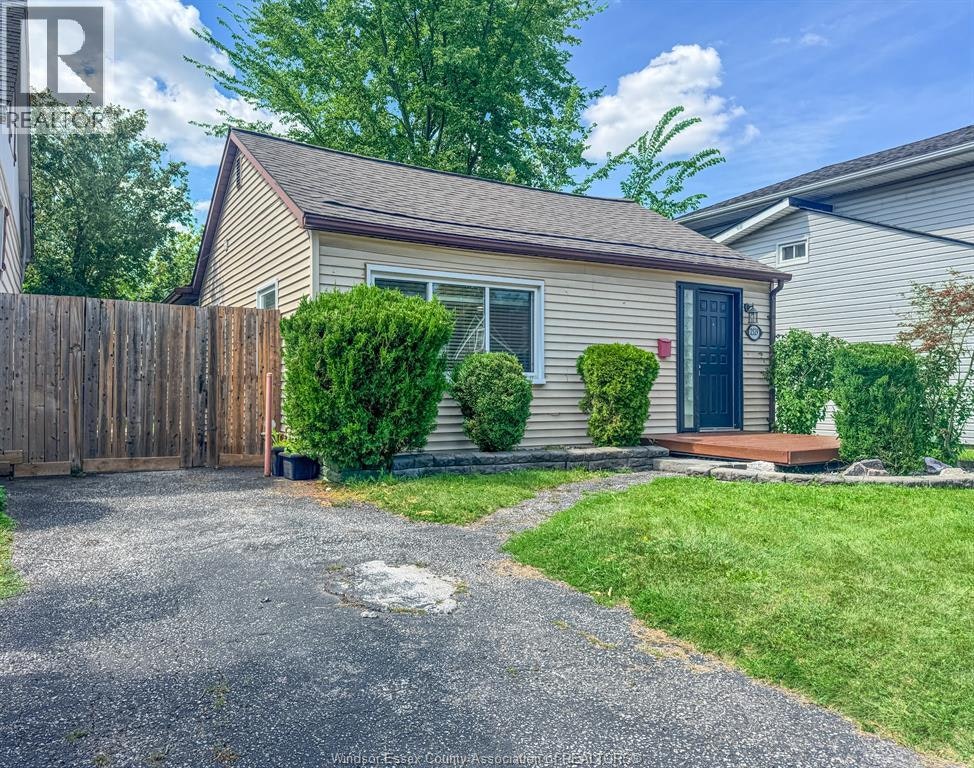 2529 Alexis, Windsor, ON, N8W 3Z6