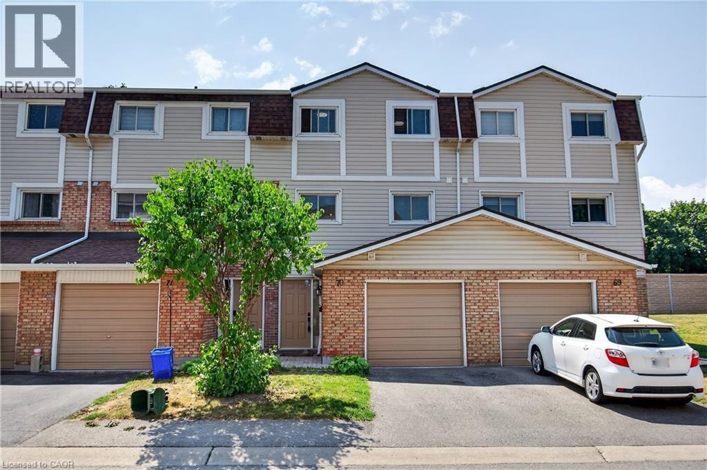 70-11 Harrisford Street, Hamilton, ON, L8K 6L7