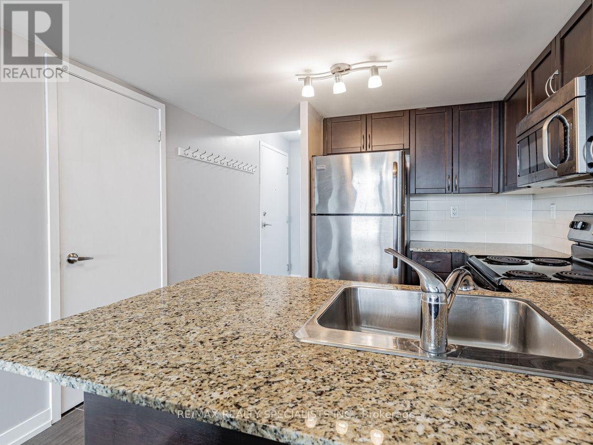 1302-816 Lansdowne Avenue, Toronto, ON, M6H 4K6 - 7