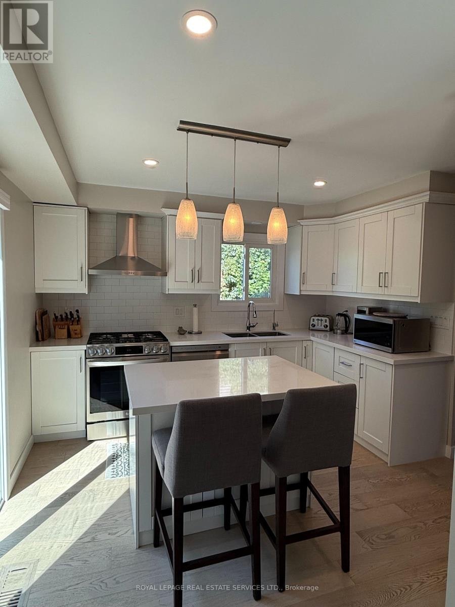 3122 Sandcliffe Court, Burlington, ON, L7M 3H1 - 6