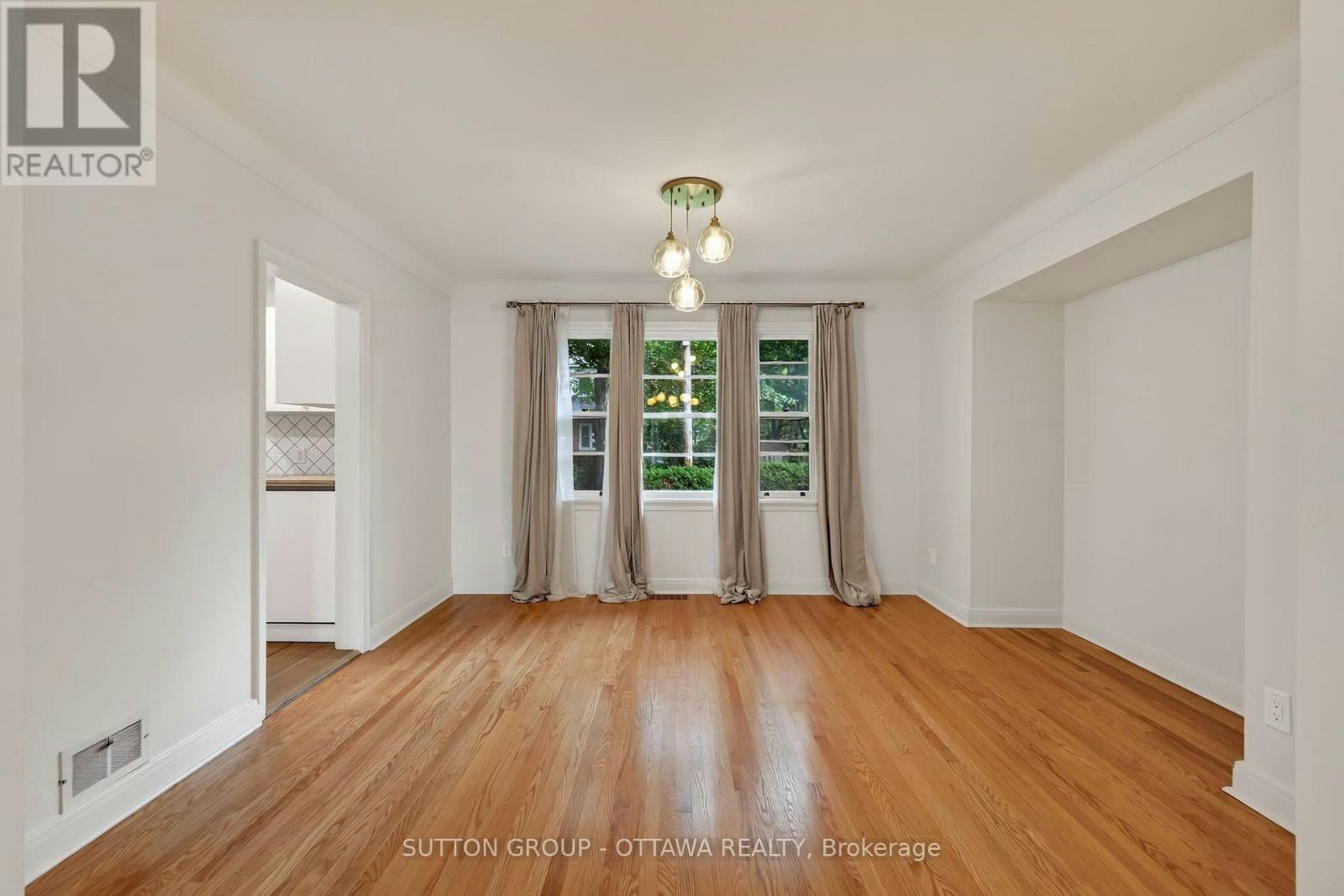2253 Alta Vista Drive, Ottawa, ON, K1H 7L9 - 7