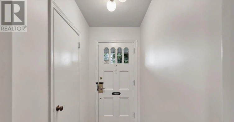 2253 Alta Vista Drive, Ottawa, ON, K1H 7L9 - 3