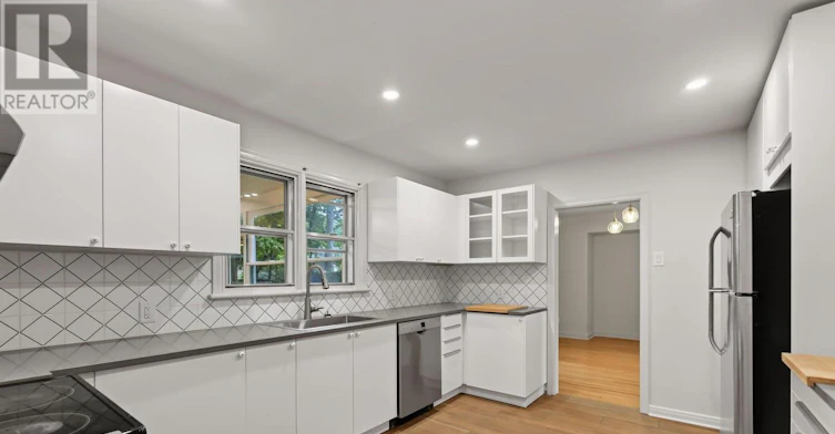 2253 Alta Vista Drive, Ottawa, ON, K1H 7L9 - 12