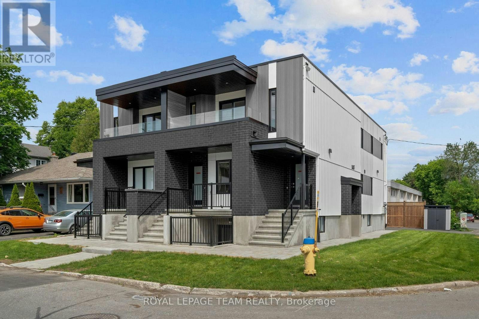 C-1231 Shillington Avenue, Ottawa, ON, K1Z 7Z9
