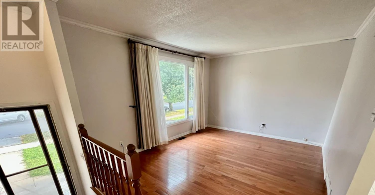 6171 Charnwood Avenue, Niagara Falls, ON, L2H 2L5 - 5