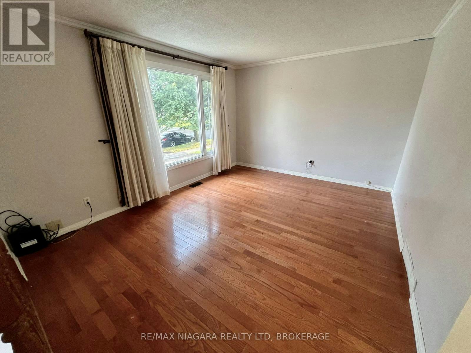 6171 Charnwood Avenue, Niagara Falls, ON, L2H 2L5 - 6