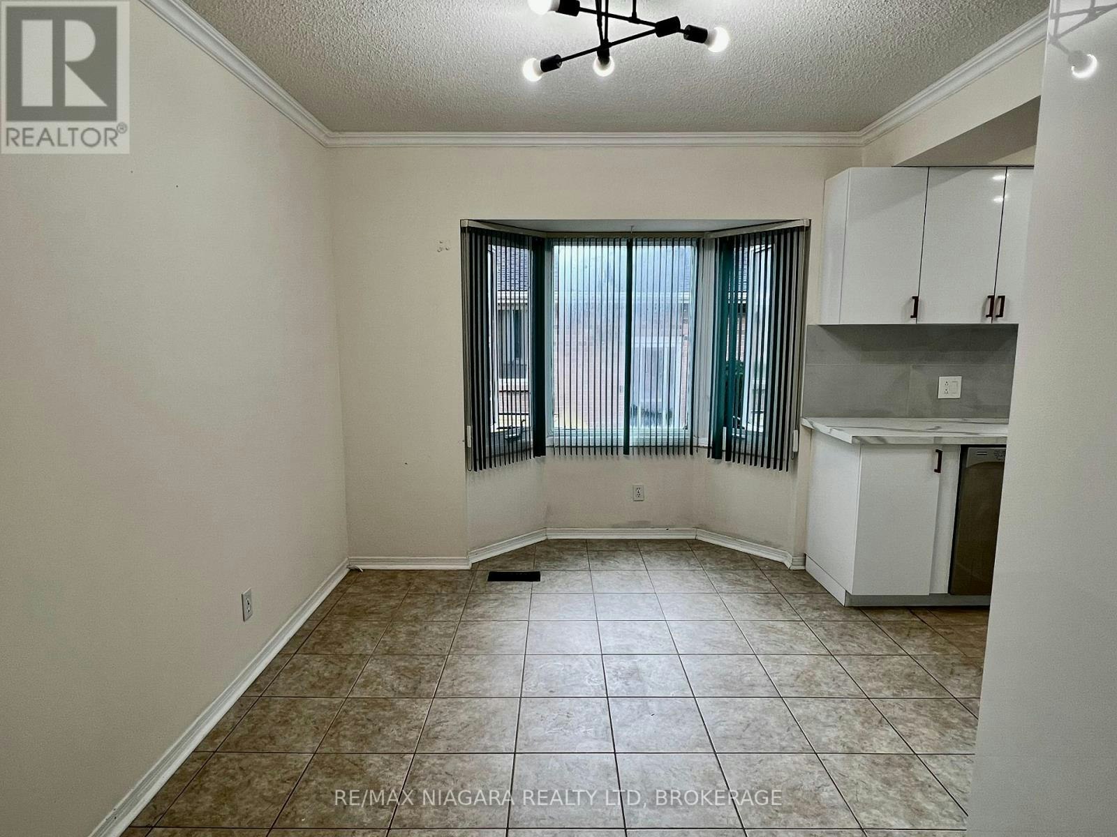 6171 Charnwood Avenue, Niagara Falls, ON, L2H 2L5 - 9