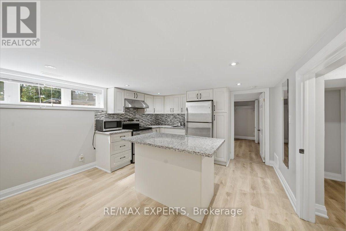 51 Clifton Avenue, Toronto, ON, M3H 4K9 - 9