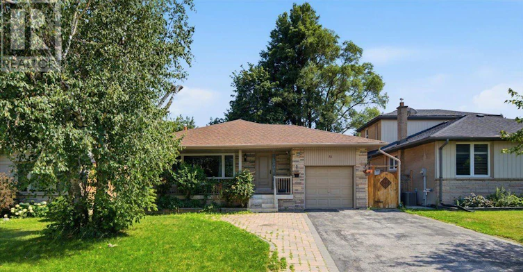 51 Clifton Avenue, Toronto, ON, M3H 4K9 - 3