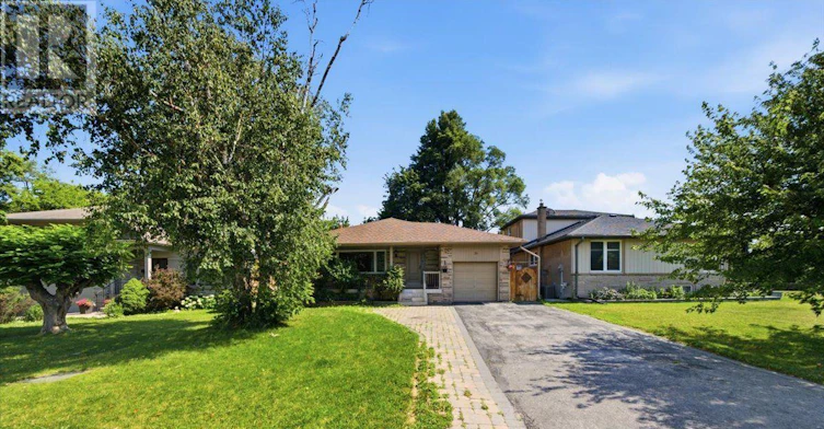 51 Clifton Avenue, Toronto, ON, M3H 4K9