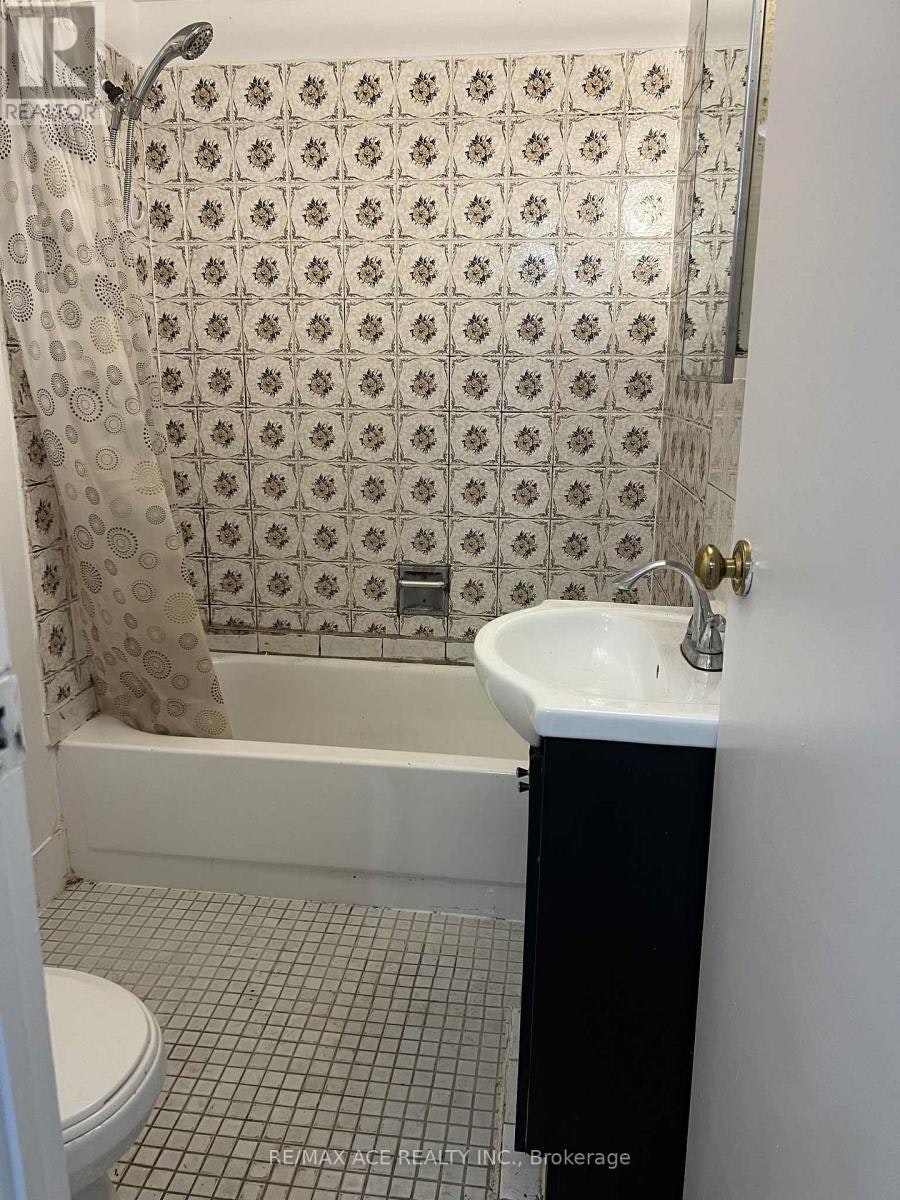 BSMT-137 Janray Drive, Toronto, ON, M1G 1Y8 - 9
