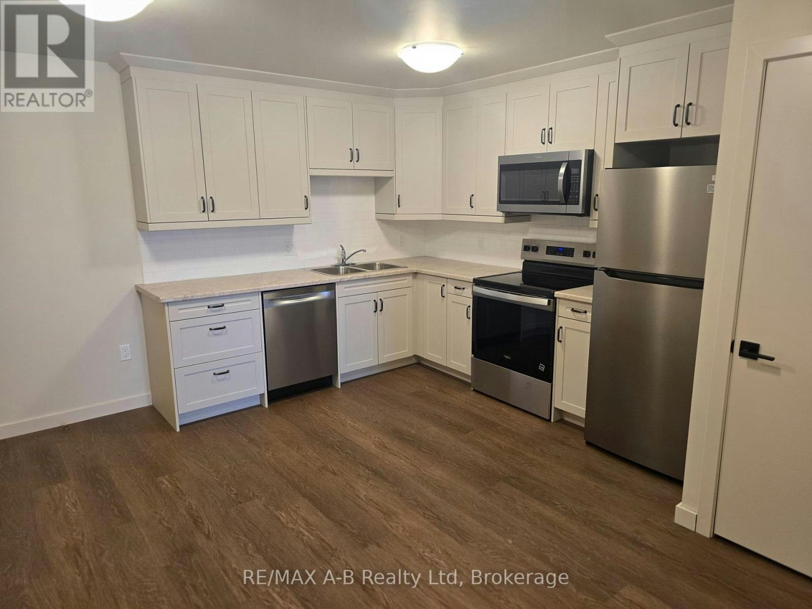 2-112 Ontario Street, Stratford, ON, N5A 7Y4 - 7