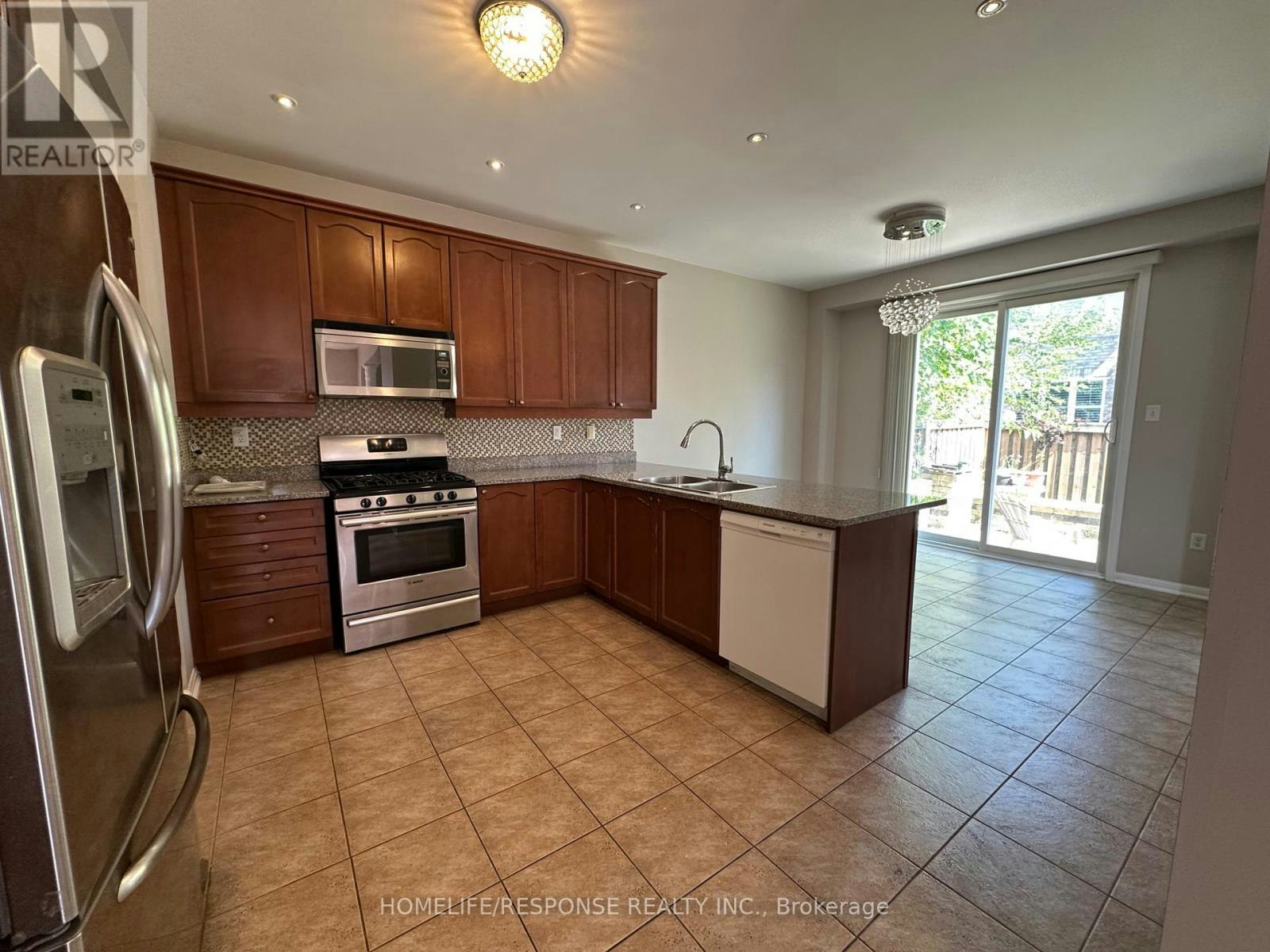 UPPER LEVEL-398 Mcjannett Avenue, Milton, ON, L9T 7T8 - 11
