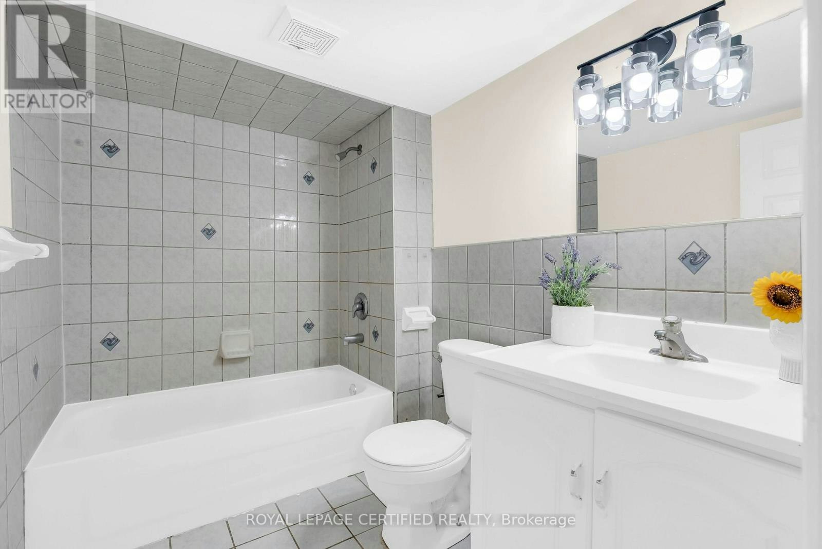 5890 Tampico Way, Mississauga, ON, L5M 6Y9 - 43