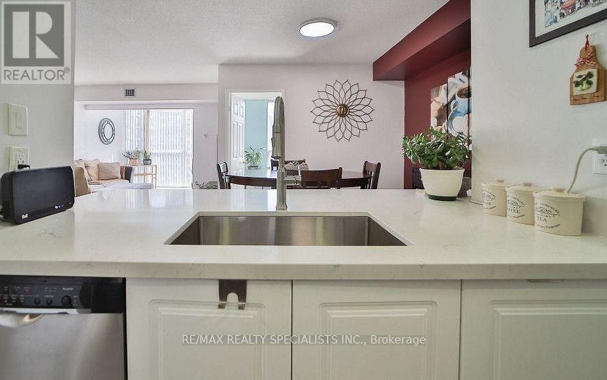2011-265 Enfield Place, Mississauga, ON, L5B 3Y7 - 12