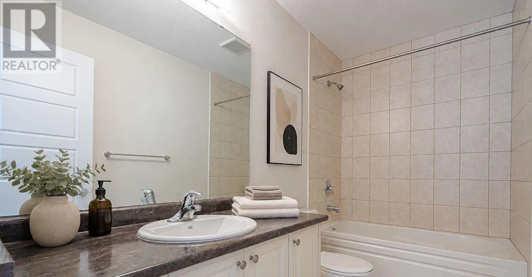 7734 Dockweed Drive, Niagara Falls, ON, L2H 3S2 - 8