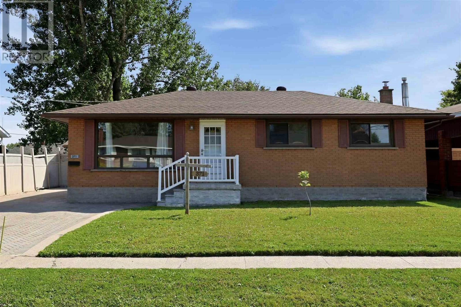 371 Doncaster Road, Sault Ste. Marie, ON, P6C 2V1