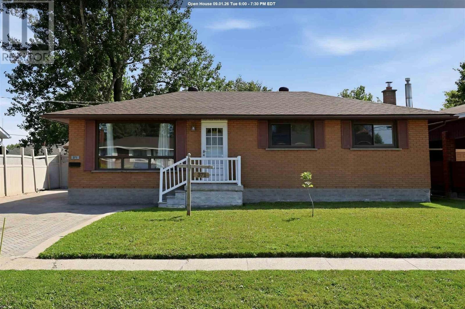 371 Doncaster Road, Sault Ste. Marie, ON, P6C 2V1