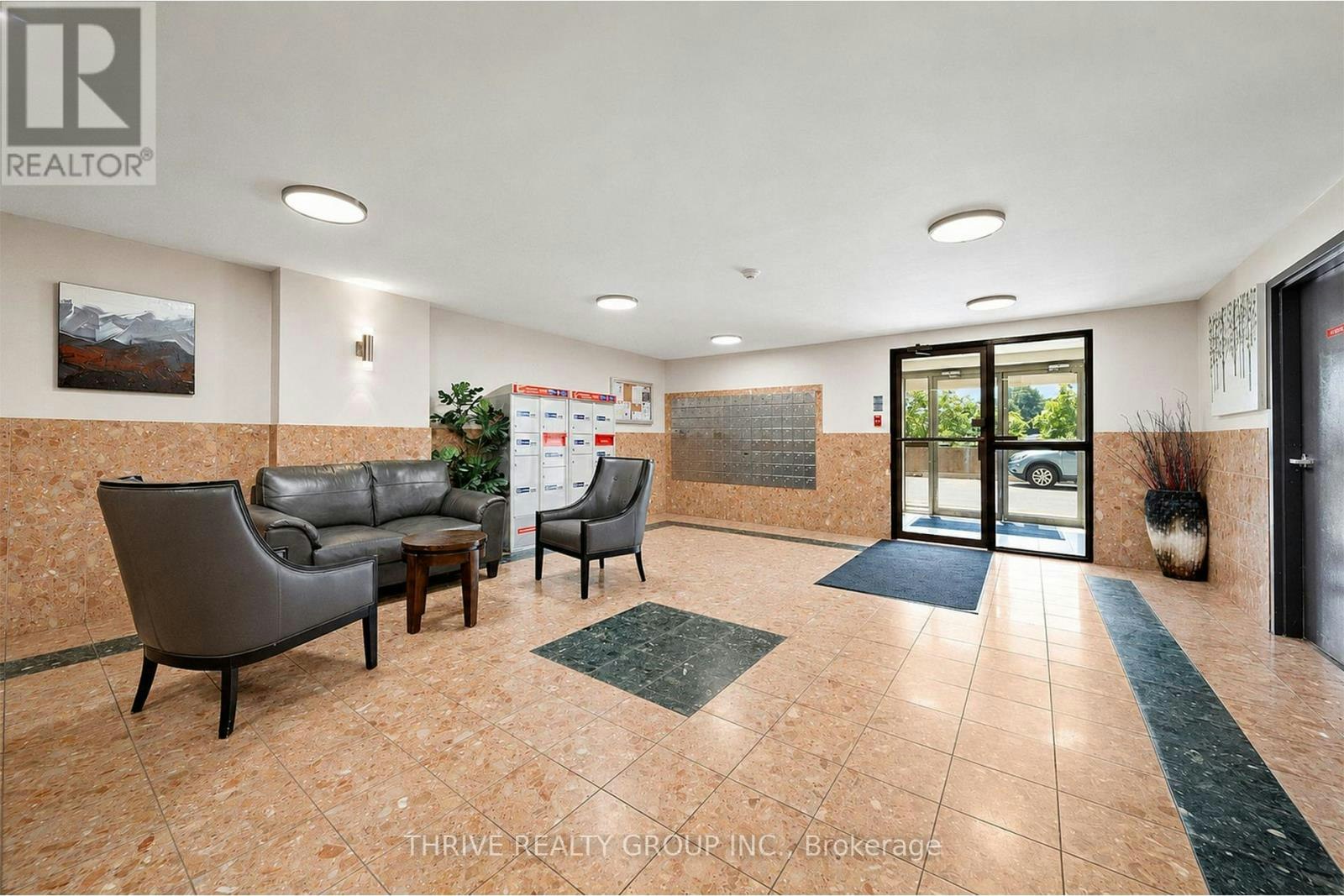 410-30 Chapman Court, London, ON, N6G 4Y4 - 2