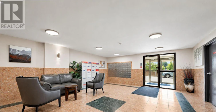 410-30 Chapman Court, London, ON, N6G 4Y4 - 2