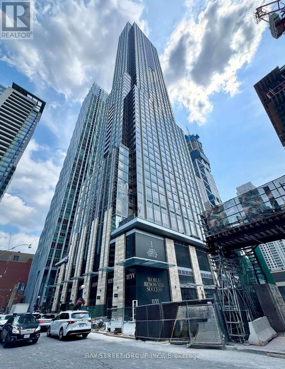 3210-11 Yorkville Avenue, Toronto, ON, M4W 0B7