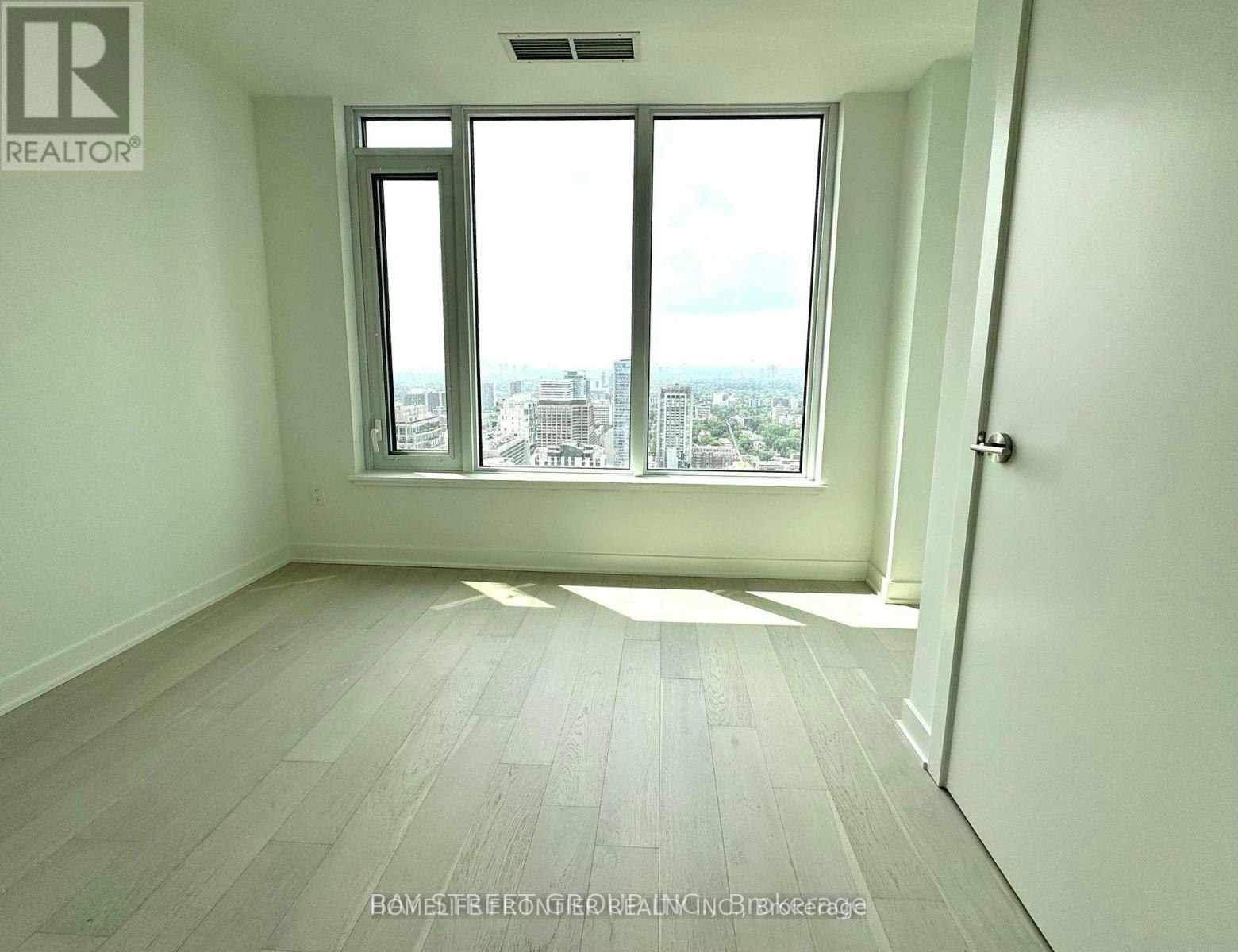 3210-11 Yorkville Avenue, Toronto, ON, M4W 0B7 - 7