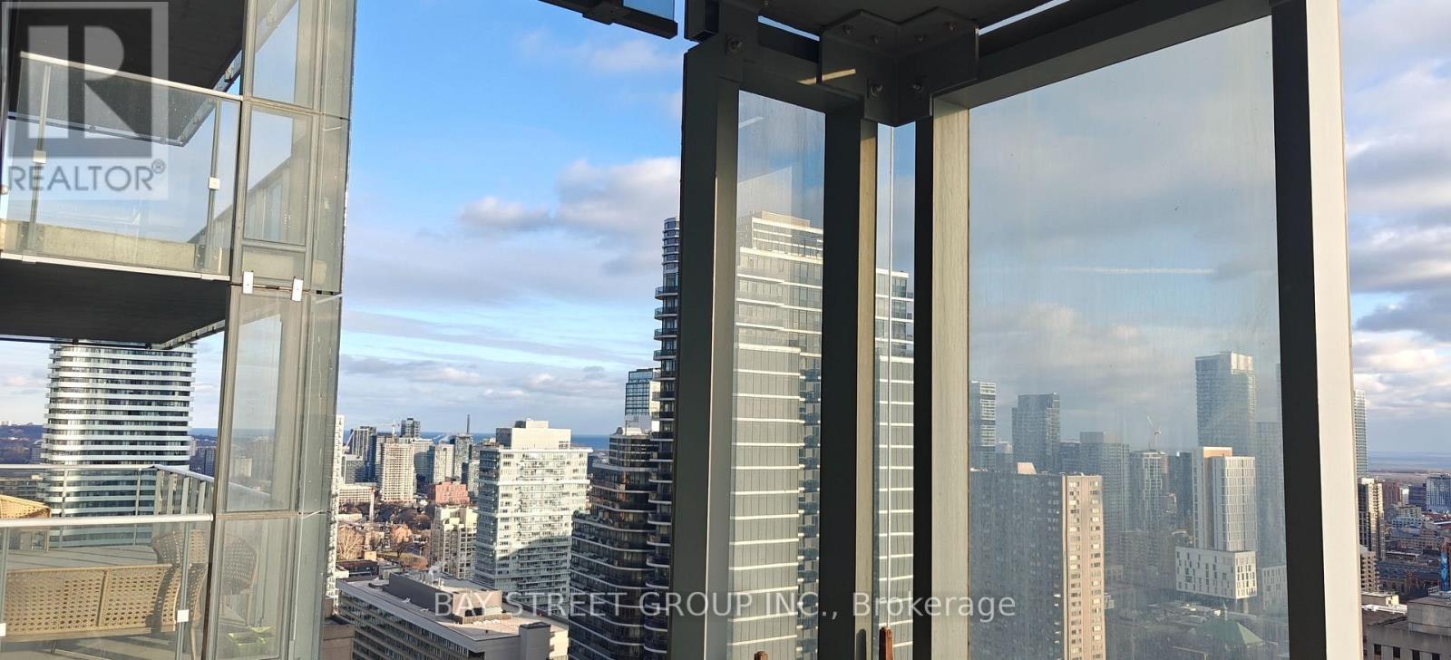 3411 Mast Bedroom 7 Grenville Street, Toronto, ON, M4Y 0E9 - 7