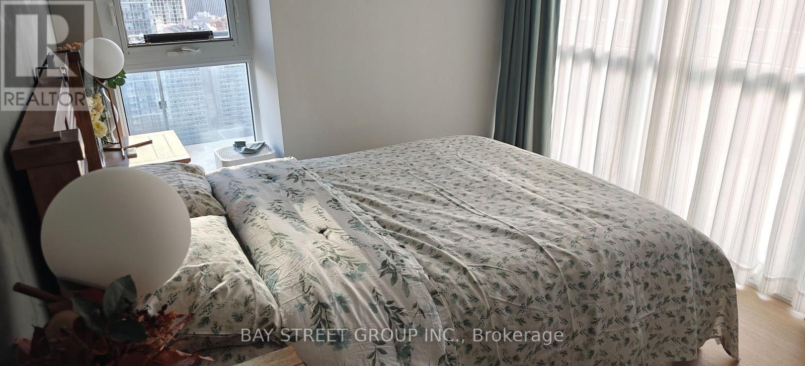 3411 Mast Bedroom 7 Grenville Street, Toronto, ON, M4Y 0E9 - 11