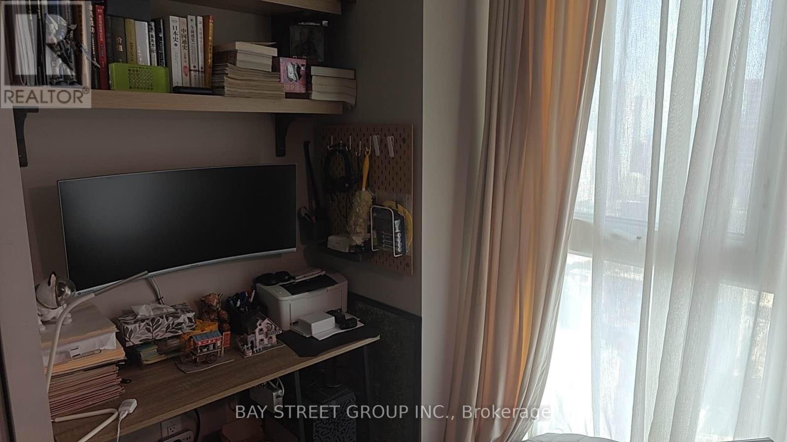 3411 Mast Bedroom 7 Grenville Street, Toronto, ON, M4Y 0E9 - 19