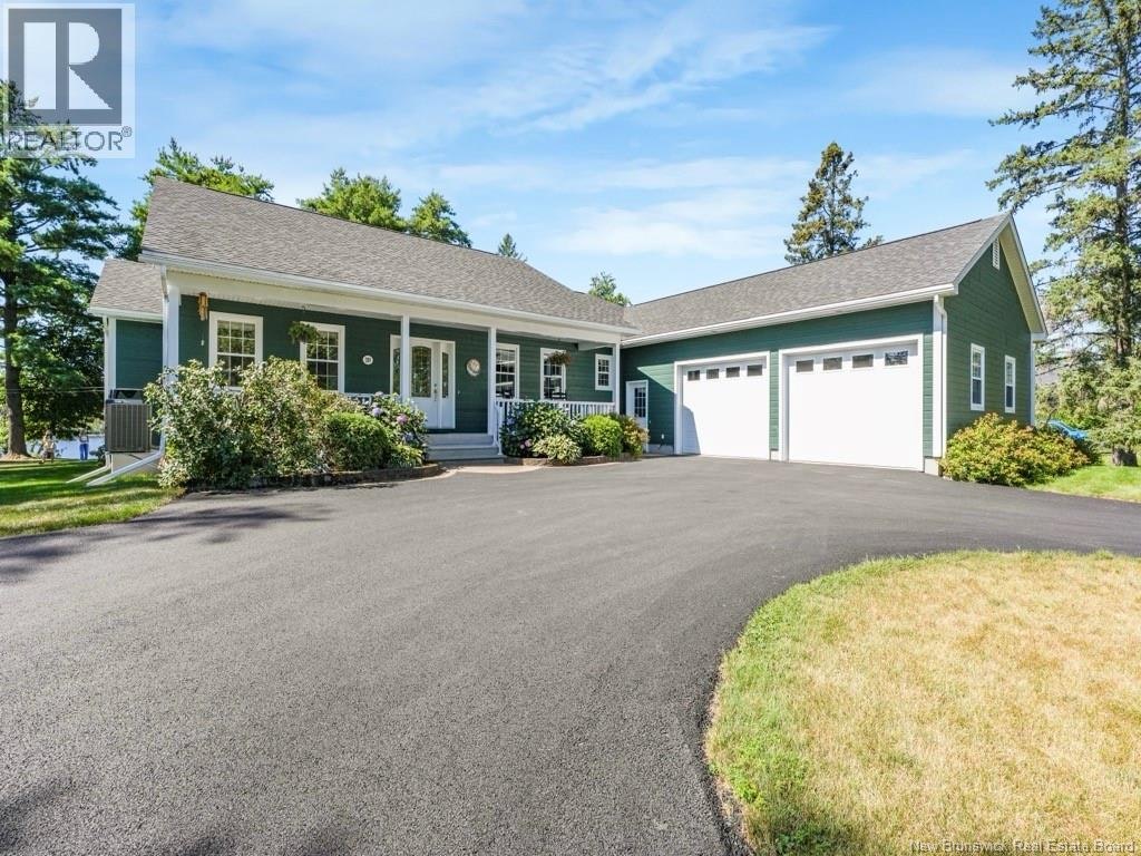 209 Ross Terrace, Fredericton, NB, E3A 8E5