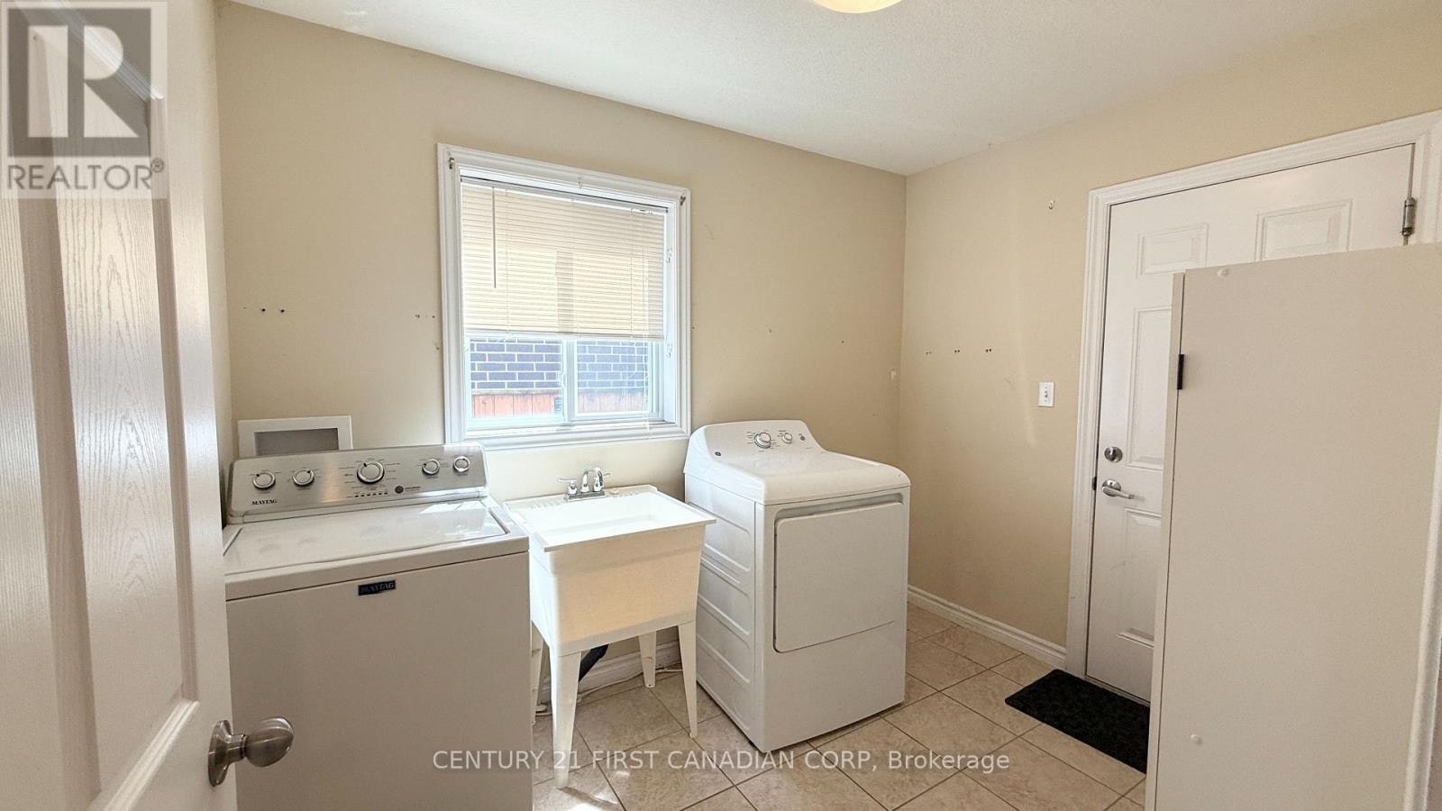 1864 Sedgefield Row, London, ON, N6G 0P8 - 17