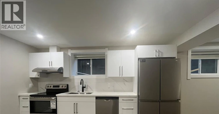 Back Room 2-917 Mckay Avenue, Windsor, ON, N9B 2A4 - 9